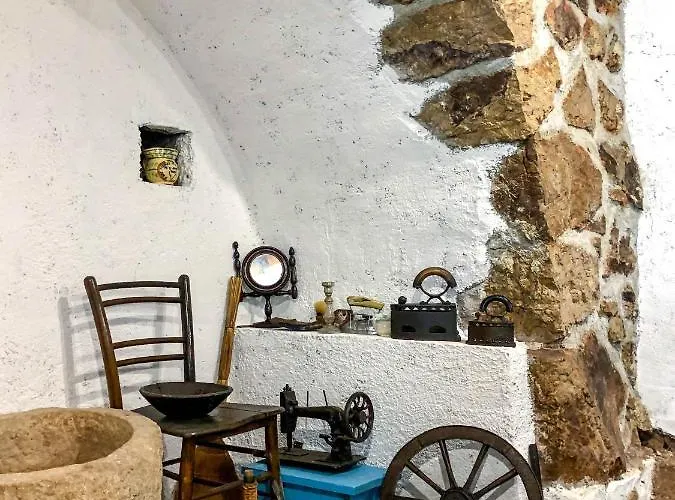 Traditional Mediterranean Gabonjin